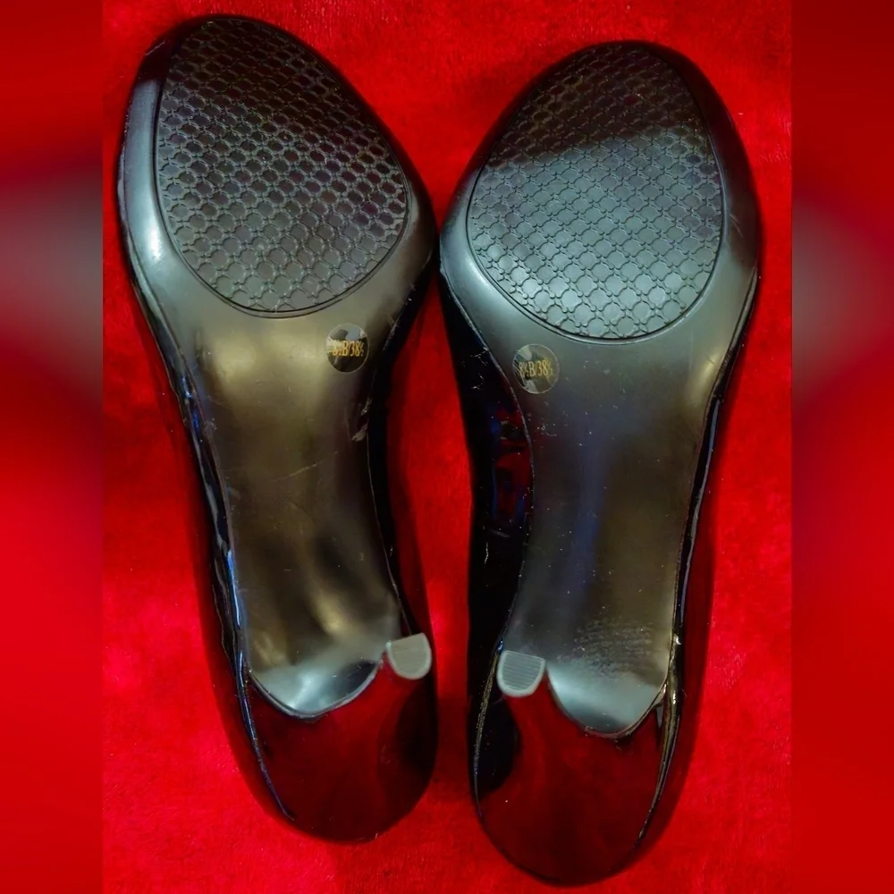 Jessica Simpson Black Patent Leather High Heel Pumps - Size 8.5